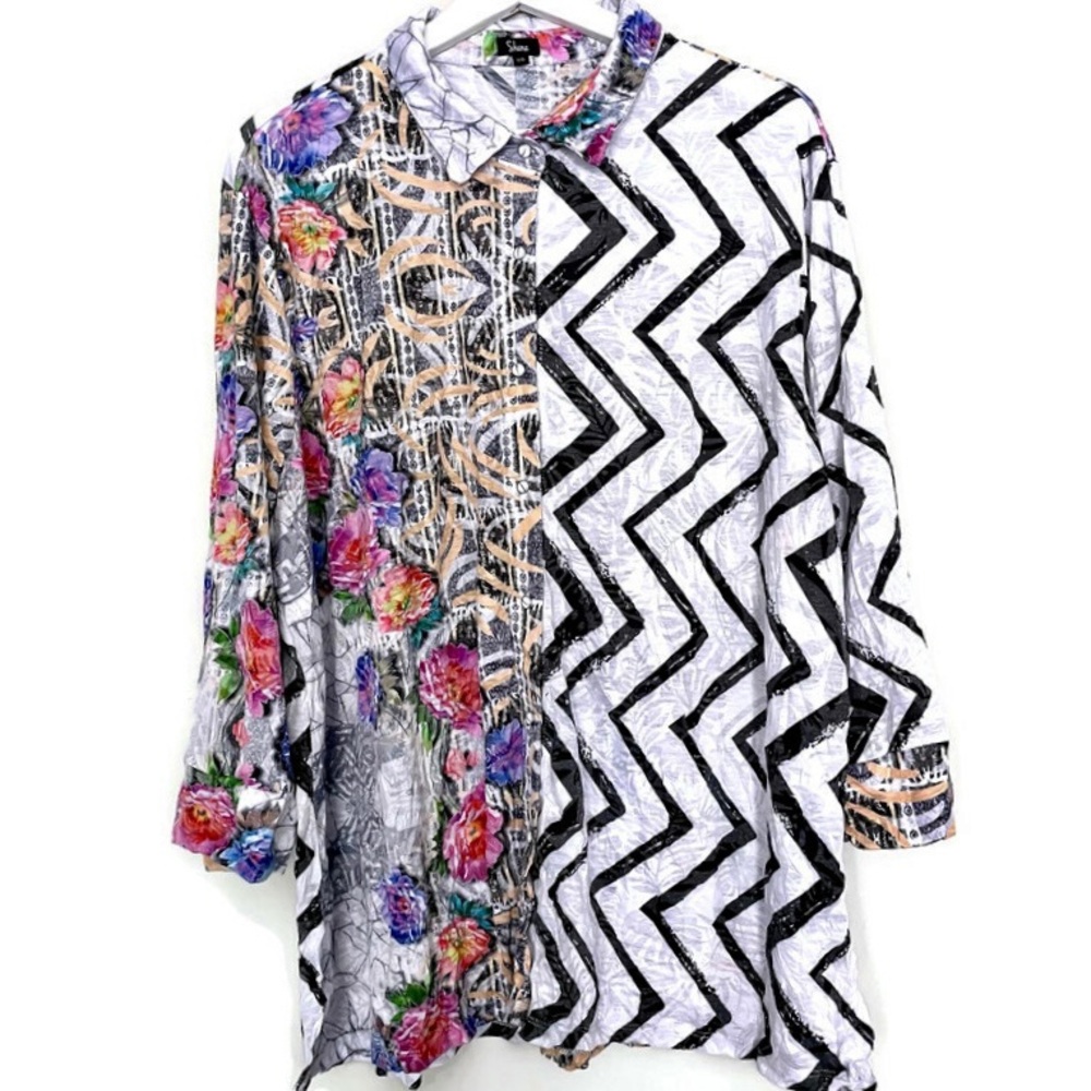 Lightweight Blouse with Artistic Multicolored Print, Women’s Size Large